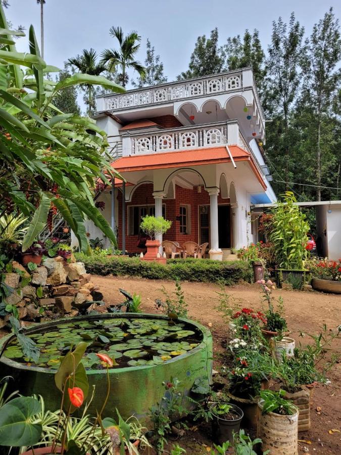 Bluebell Homestay Chikmagalūr Zewnętrze zdjęcie