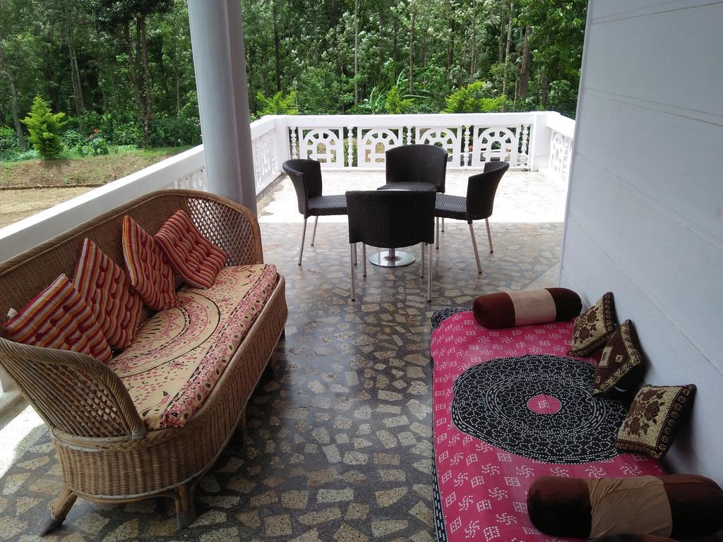Bluebell Homestay Chikmagalūr Zewnętrze zdjęcie
